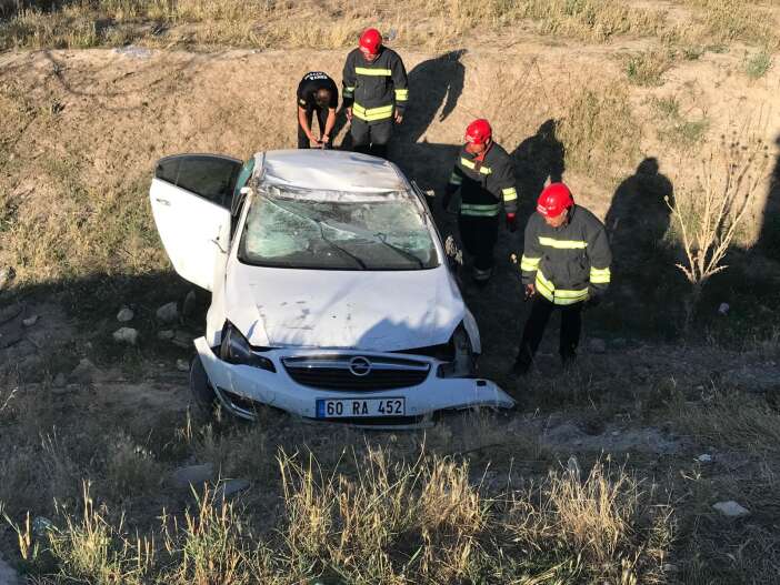 konyada-tekeri-kopan-otomobil-metrelerce-suruklendi-1i-bebek-3-kisi-yaralandi