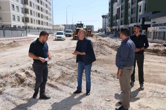 meram-belediyesi-gaza-basti-konyada-yollar-yenilenmeye-basladi