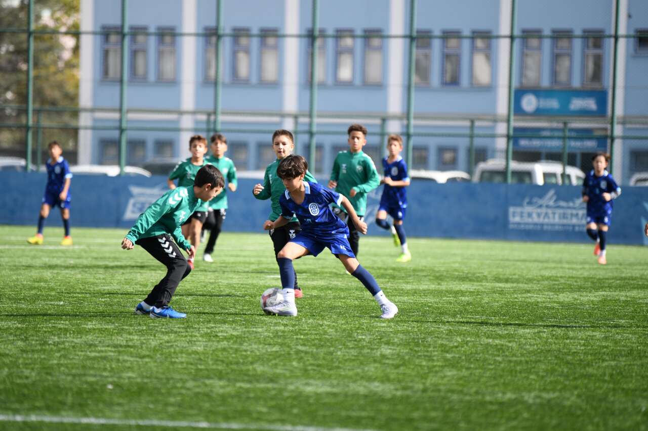 selcuklu-belediyesporda-futbol-altyapi-secmeleri-icin-kayitlar-basladi