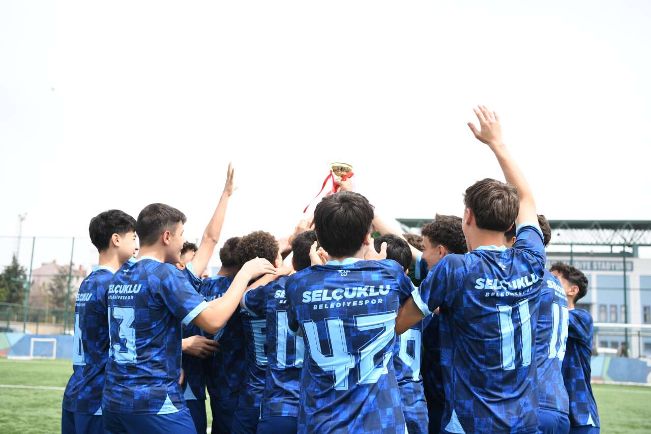 selcuklu-belediyesporda-futbol-altyapi-secmeleri-icin-kayitlar-basladi