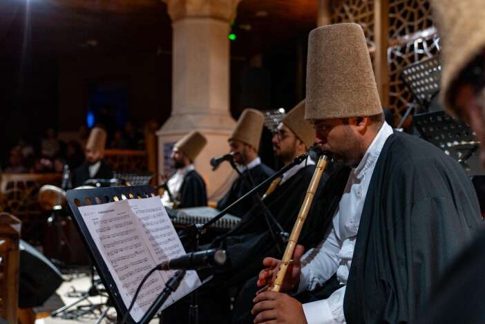 konyada-festival-coskusu-basladi-9-gun-boyunca-unlu-akini-olacak