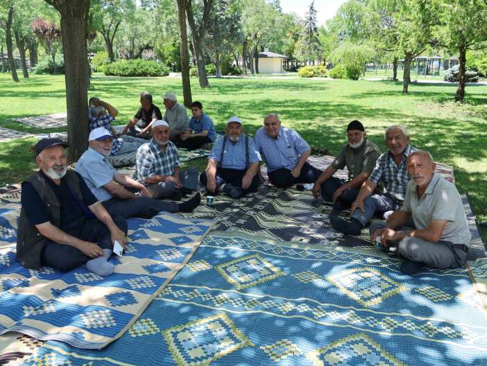 konyada-kuran-sevdalilari-piknikte-bulustu-baskan-kilca-da-ortak-oldu
