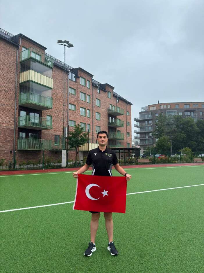 konyali-genc-hakem-avrupada-duduk-caliyor