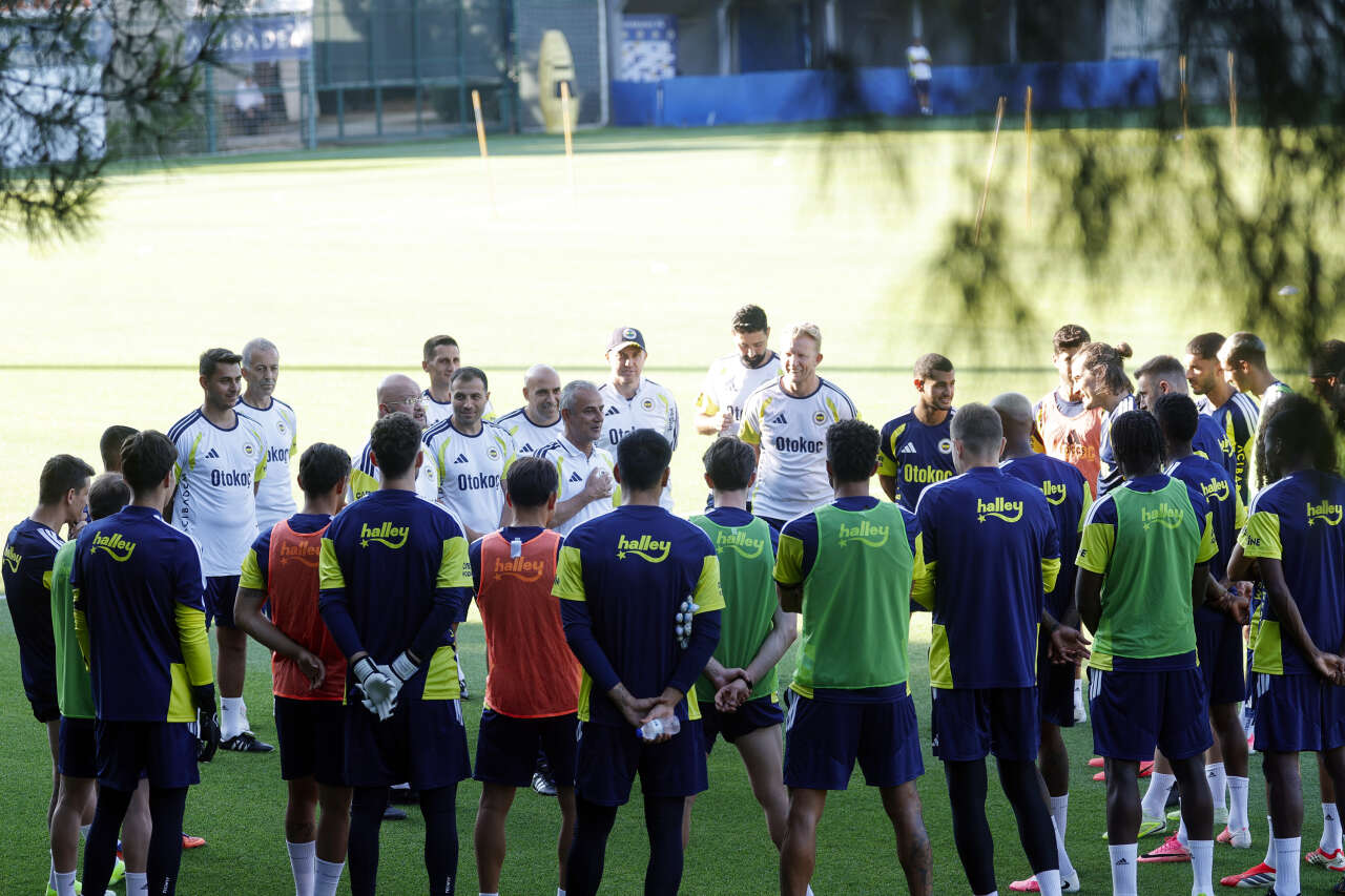 fenerbahce-yeni-sezonun-ilk-resmi-macina-bugun-cikiyor