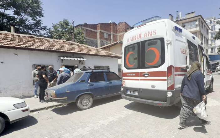 isten-geldi-37-yasindaki-arkadasinin-cesedini-buldu