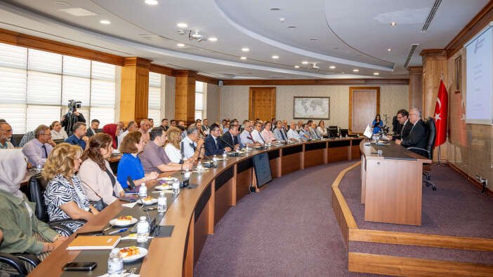 konyanin-en-buyugu-turkiyede-tam-akredite-28-universitesi-arasinda
