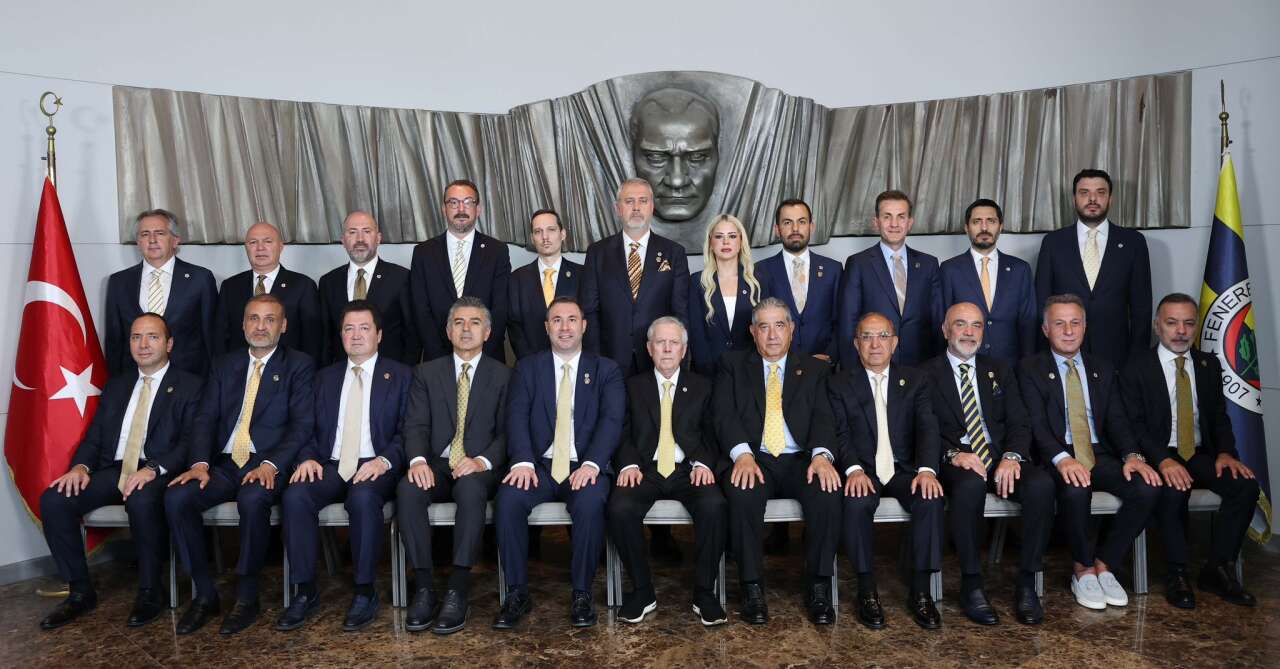 fenerbahcede-aziz-yildirimin-en-yakini-dahil-7-yonetici-istifa-etti
