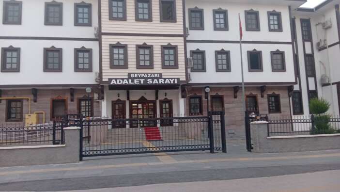 aile-tartismasi-kanli-bitti-damat-kayinpederi-ve-kayinvalidesini-oldurdu