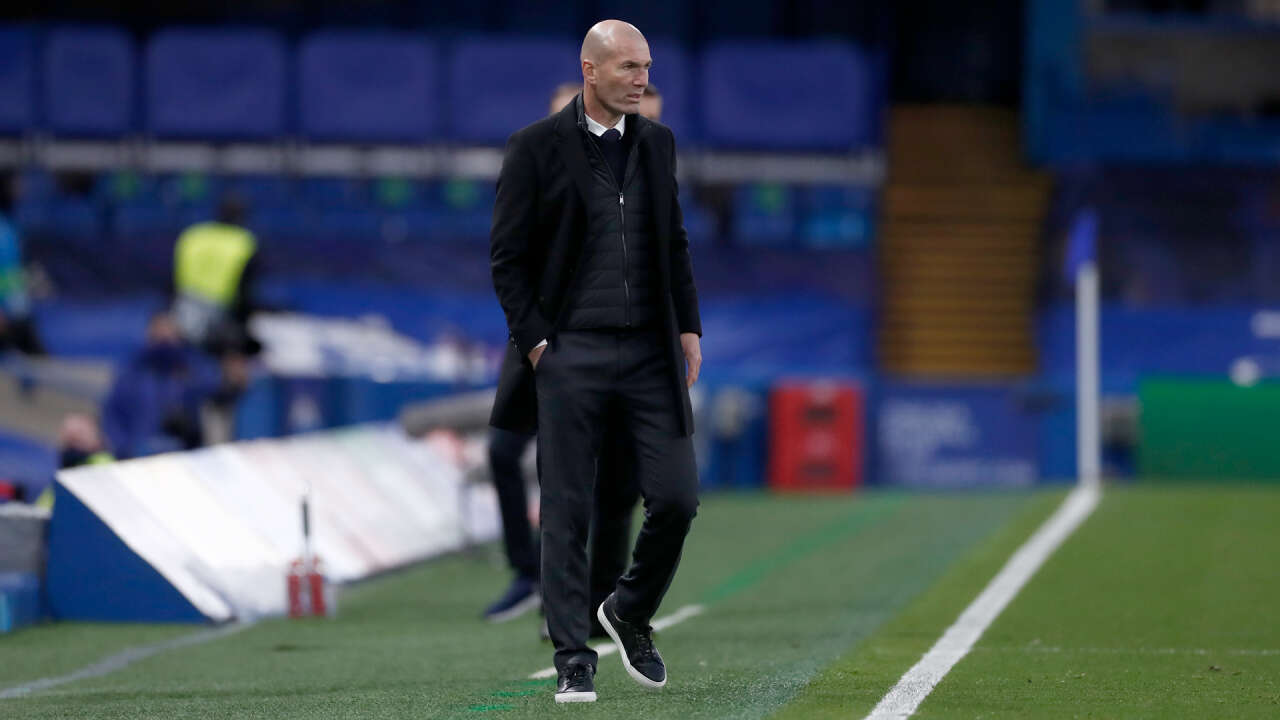 fransa-milli-takiminda-zinedine-zidane-donemi-basladi-ilk-sinavi-turkiye