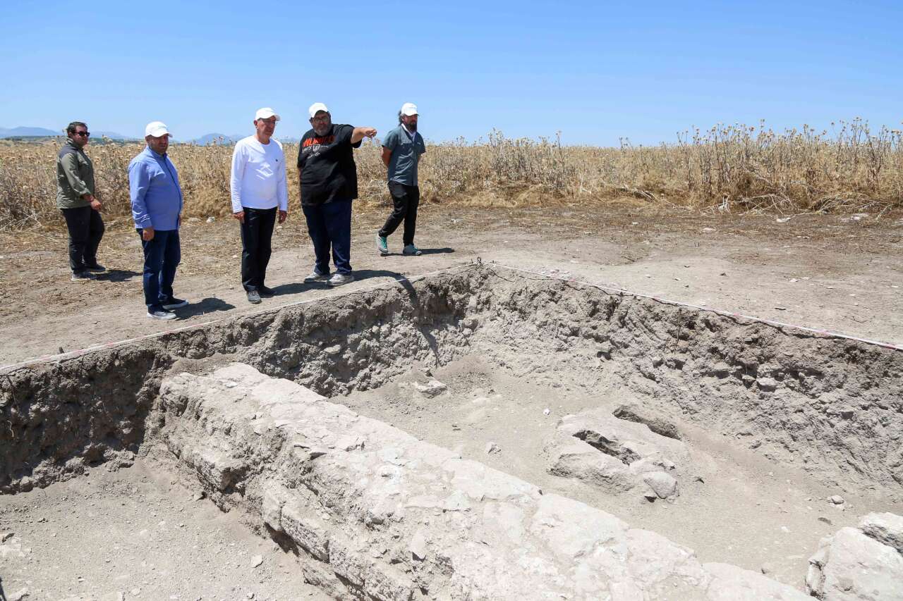 konyanin-3-tarihi-hazinesi-turizme-kazandiriliyor-kazilar-hiz-kesmeden-suruyor