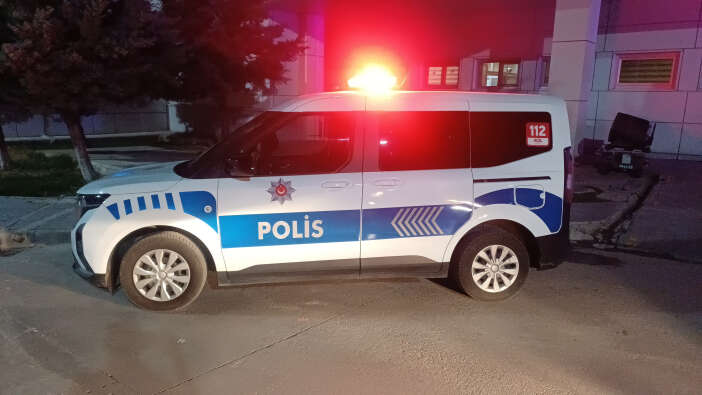 mera-husumeti-kanli-bitti-genc-anne-komsusu-tarafindan-vuruldu