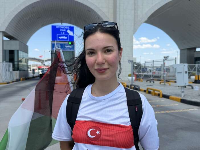 Srebrenitsa'dan yola çıkan Filistin Konvoyu Türkiye'ye giriş yaptı haber fotoğrafı