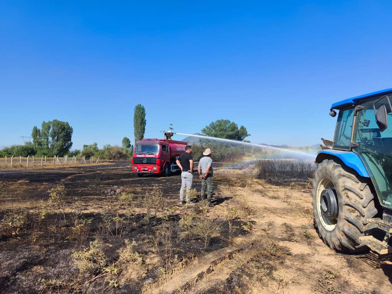 konyada-3-dekarlik-bugday-tarlasinda-korkutan-yangin-ekipler-zamanla-yaristi
