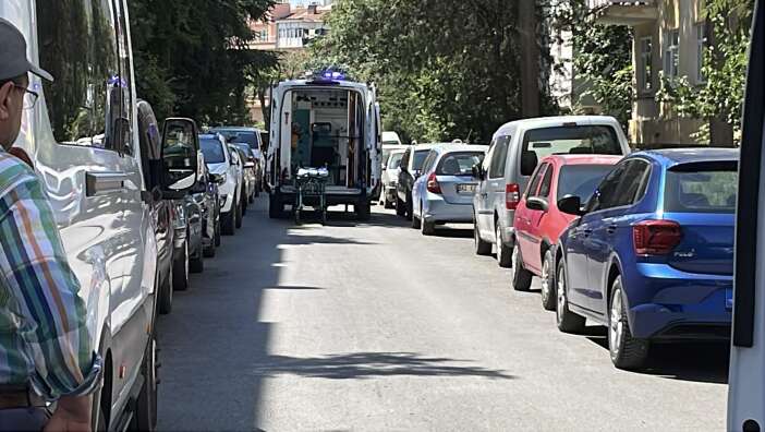konyada-apartmanda-kanli-kavga-yonetici-bicaklandi-durumu-agir