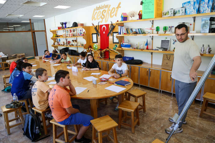 gokyuzu-meraklisi-cocuklar-dikkat-konyada-havacilik-ve-uzay-yaz-kursu-basladi