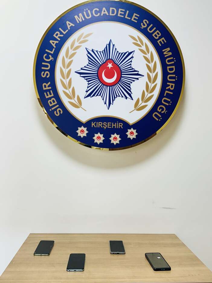 konya-dahil-7-ilde-dugmeye-basildi-sahte-site-agi-cokertildi-5-gozalti