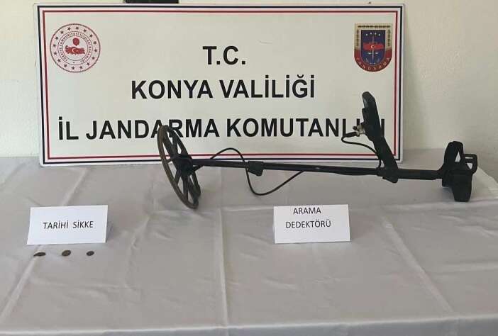 konyada-tarihi-eser-operasyonu-100-adet-sikke-ele-gecirildi