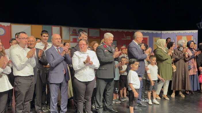 sobeden-yil-sonu-etkinligi-konyada-otizimli-ogrenciler-sahne-aldi