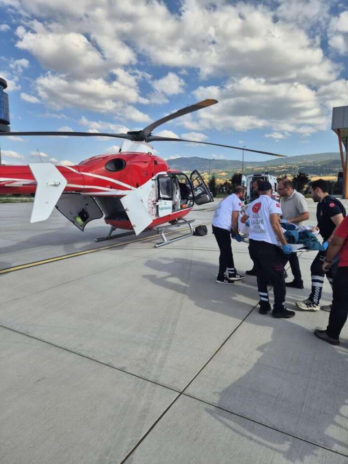 78-yasindaki-kadin-ambulans-helikopterle-konyaya-sevk-edildi