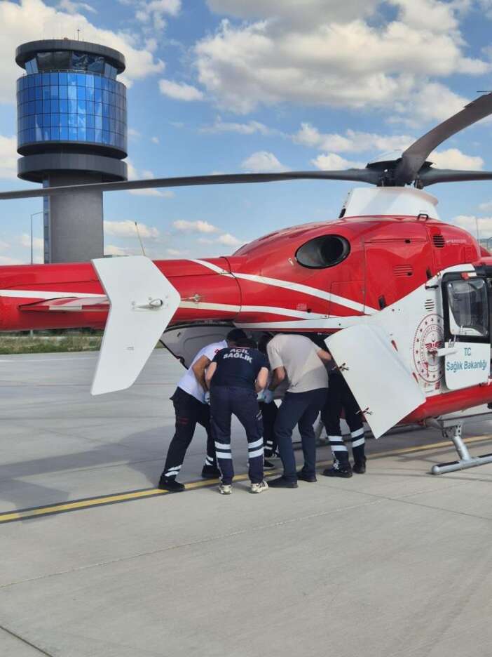 78-yasindaki-kadin-ambulans-helikopterle-konyaya-sevk-edildi