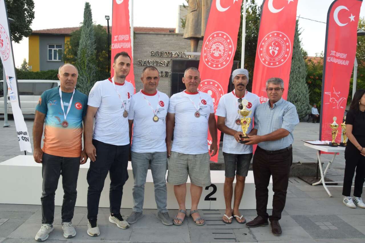 konya-karapinar-hava-sporlarinin-merkezi-oldu-sampiyonalar-basariyla-tamamlandi