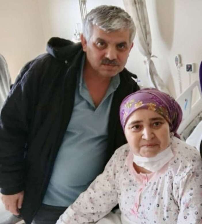 olum-bile-ayiramadi-30-yillik-evli-cift-ayni-gun-hayatini-kaybetti