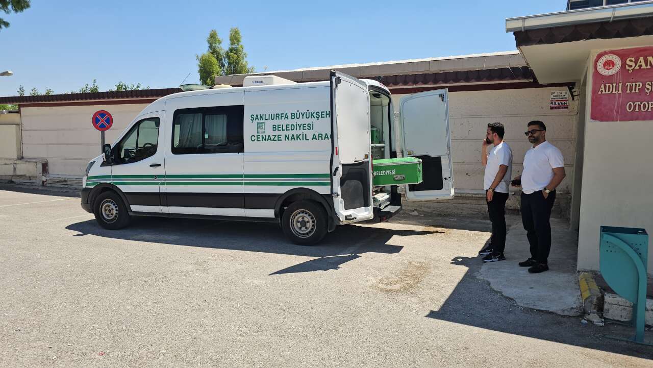 serinlemek-icin-girdikleri-nehir-sonlari-oldu-biri-5-yasinda-2-kisi-oldu