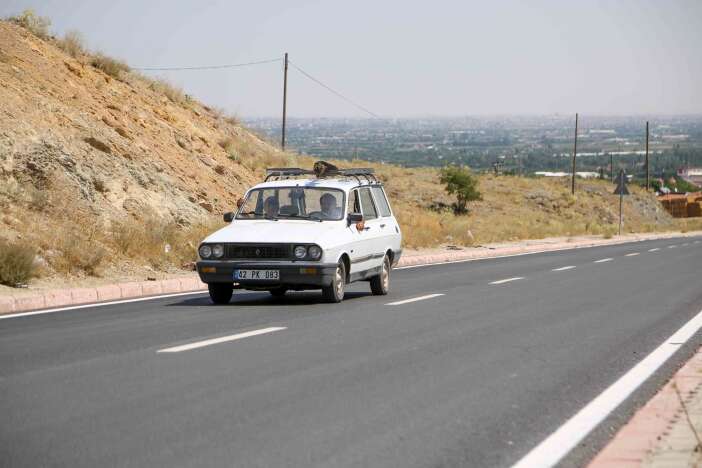 konyada-onemli-ulasim-guzergahi-yenilendi-3-bin-ton-asfalt-kullanildi