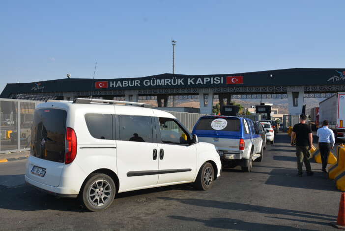 konyadan-gecen-filistin-konvoyu-turkiye-sinirina-ulasti