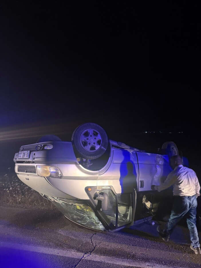 Konya'da devrilen minibüsteki aynı aileden yedi kişi yaralandı haber fotoğrafı