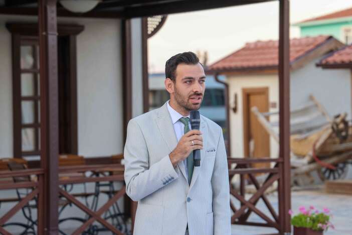 baskan-kavus-konyanin-ak-gencleriyle-bulustu-hayallerini-ve-beklentilerini-dinledi