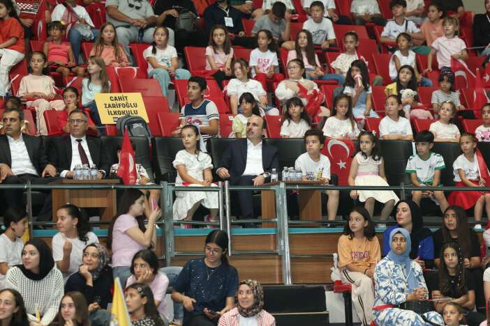 konyada-20-bin-597-ogrenciyi-bulusturan-genc-komekte-buyuk-final