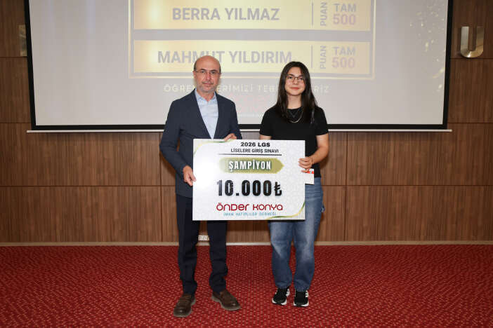 konyada-yks-ve-lgsde-derece-yapan-imam-hatipli-ogrencilere-para-odulu-verildi
