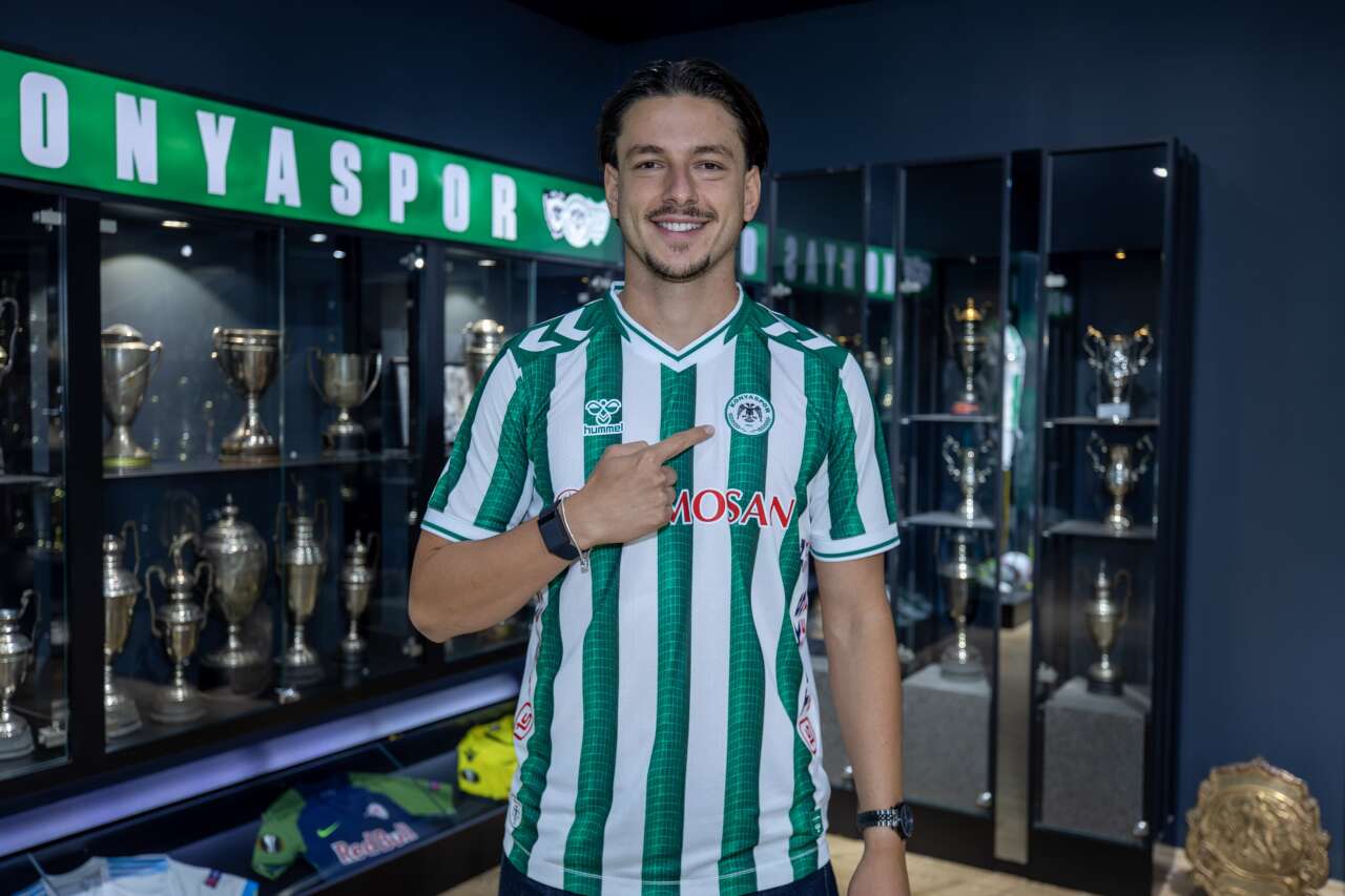 konyaspor-enis-destan-transferini-resmen-acikladi