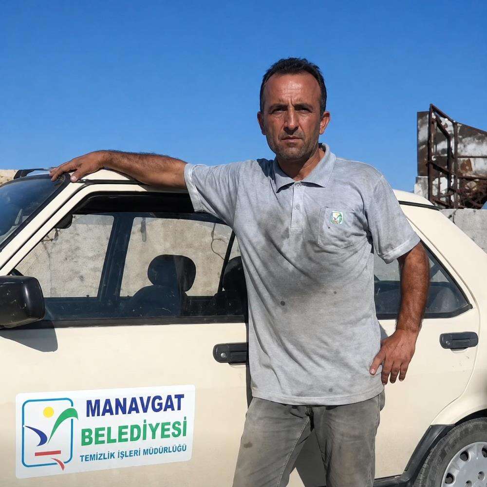 temizlik-iscisinin-feci-olumu-gorev-yaptigi-cop-kamyonunun-altinda-kaldi