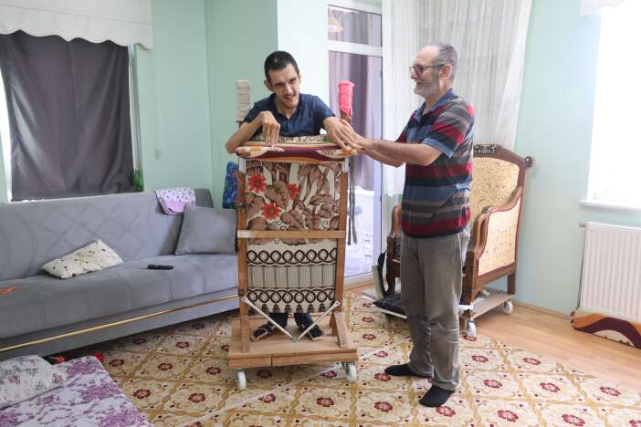 konyada-bir-babanin-yillardir-suren-mucadelesi-oglu-buyudu-duzenegi-de-onunla-buyudu