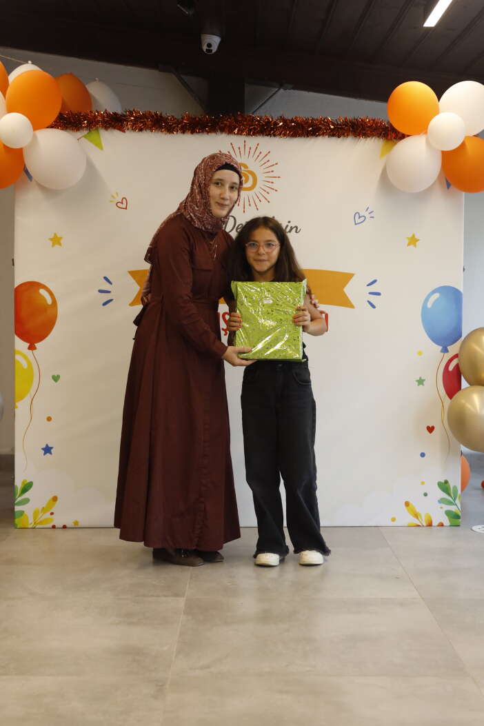 konyada-35-yetim-ve-ihtiyac-sahibi-cocugun-yuzunu-gulduren-calisma