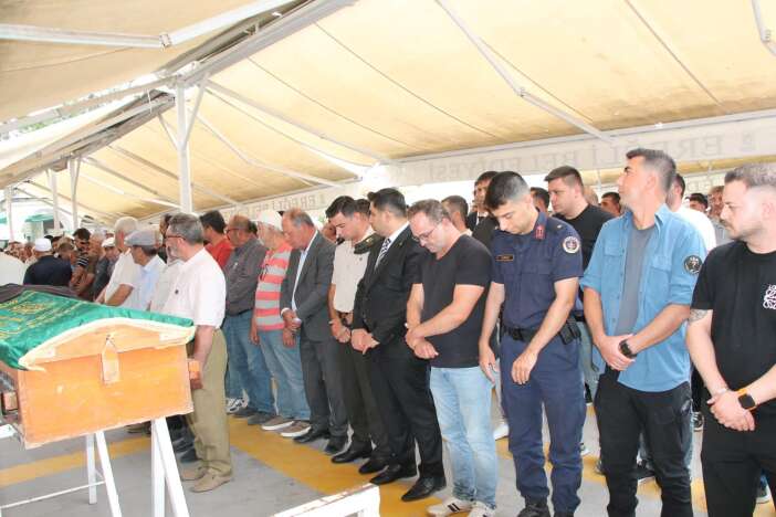 sehit-babasi-huseyin-bedel-konyada-son-yolculuguna-ugurlandi