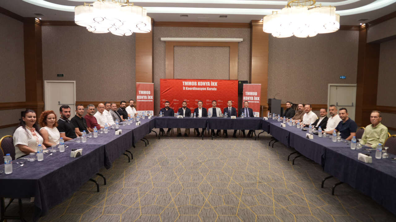 is-dunyasi-konyanin-gelecegini-masaya-yatirdi