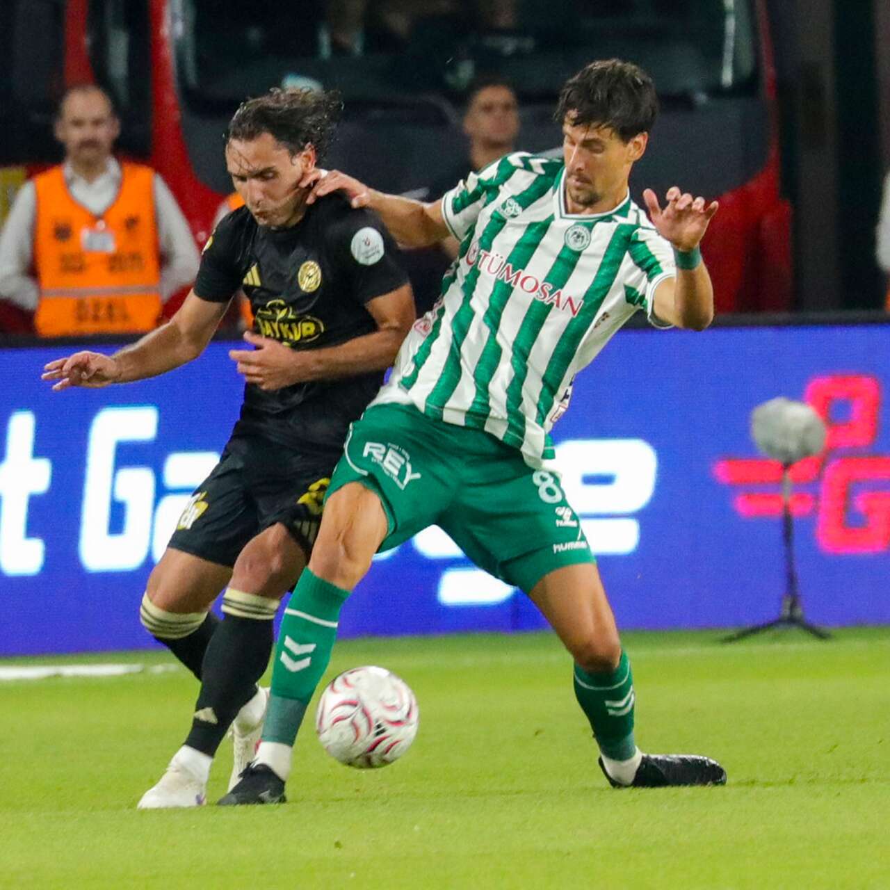 konyaspor-sezonun-ilk-macinda-pfdkya-sevk-edildi