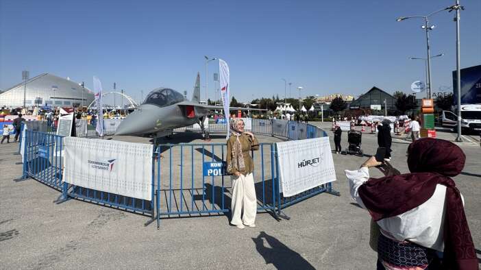 konya-bilim-festivali-basladi-100-metrekarelik-alan-ziyaretci-akinina-ugradi