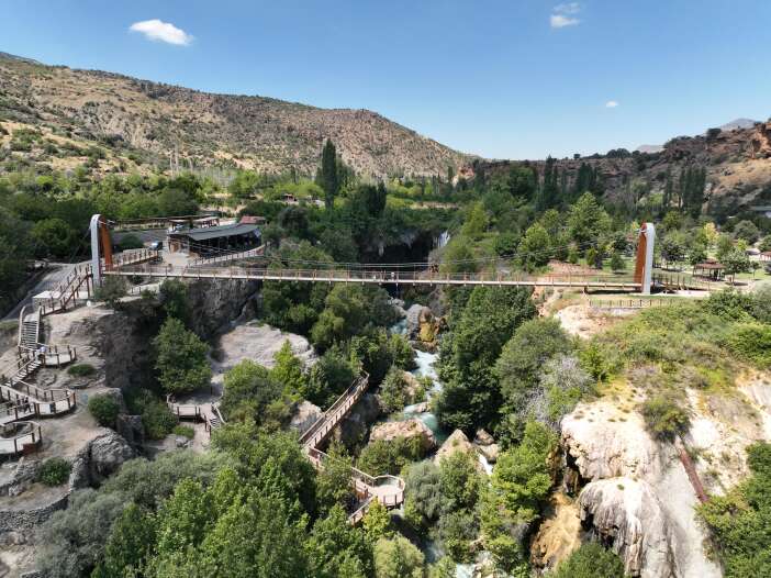 konya-merkeze-130-kilometre-uzaklikta-sakli-bir-cennet-goren-donmek-istemiyor