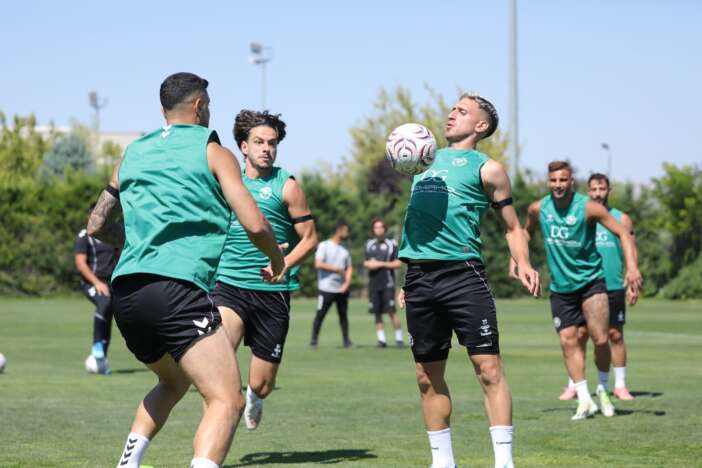 konyaspor-fenerbahce-sinavina-hazir-son-antrenman-tamamlandi