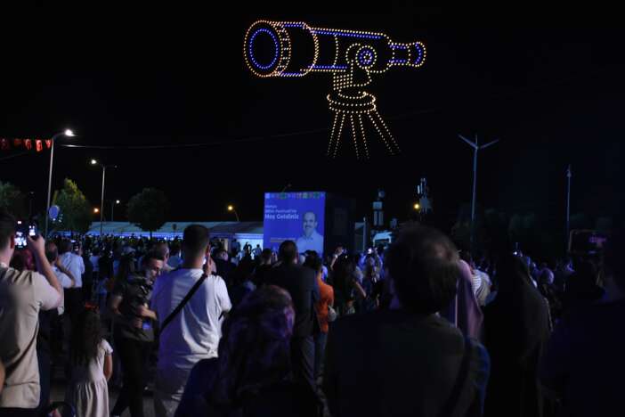 konya-bilim-festivali-1000-dronluk-gosteriyle-basladi-bakan-ciftci-de-katildi