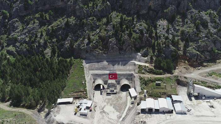 konya-ile-antalya-arasindaki-cile-bitiyor-alacabel-tuneli