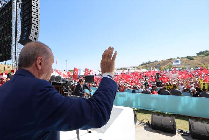cumhurbaskani-erdogandan-ahlatta-dikkat-ceken-israil-mesaji-bizim-de-bir-hesabimiz-var