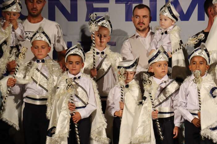 konyadan-uskupe-uzanan-dostluk-eli-300-cocuk-icin-sunnet-soleni-duzenlendi
