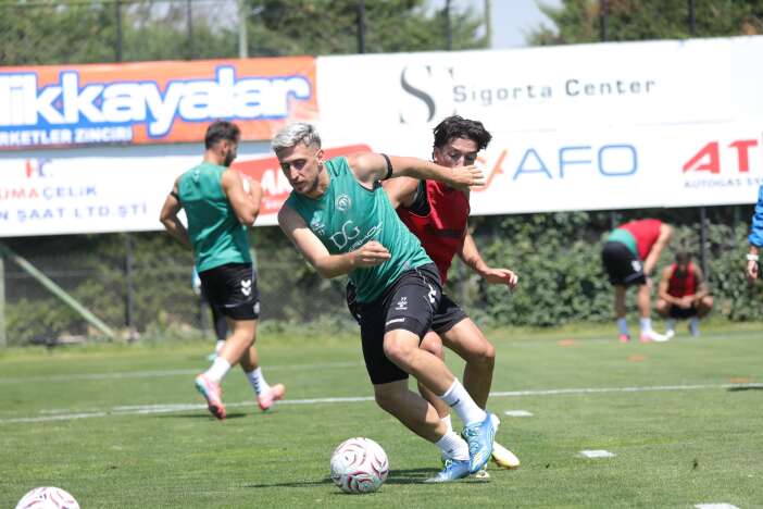 konyasporda-kocaelispor-mesaisi-ilhan-palut-isi-siki-tutuyor