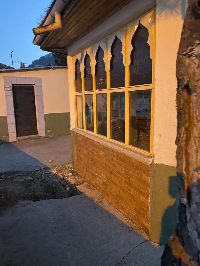 konyada-pes-dedirten-olay-camiye-saldirdilar