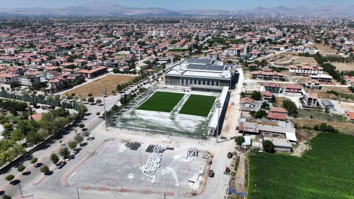 konyanin-yeni-spor-ussu-geliyor-fifa-standartlarinda-saha-da-olacak